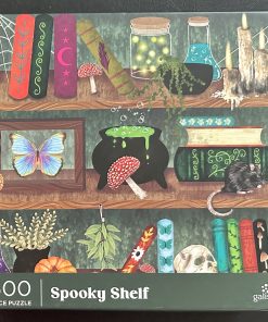50472 - Galison - 20" x 20″ – Suzanne Washington - Spooky Shelf – 500 Piece